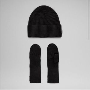 NWT lululemon Ribbed Merino Wool-Blend Knit Cozy Set *hat & gloves